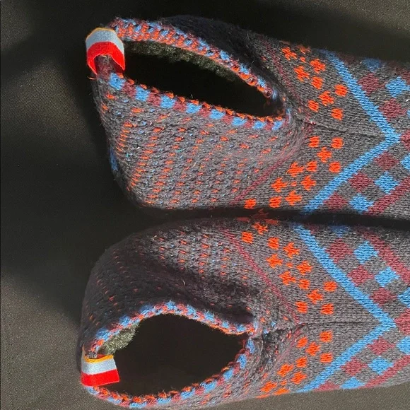 Bombas Blue, Burgundy and White Non-Slip Slipper Socks - Picture 3 of 7